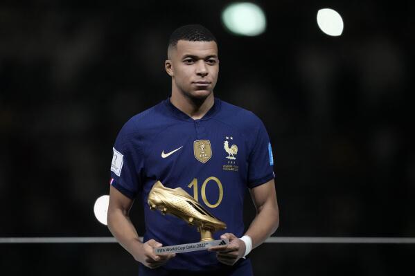 Pel congratulates Messi and Mbapp after World Cup final AP News